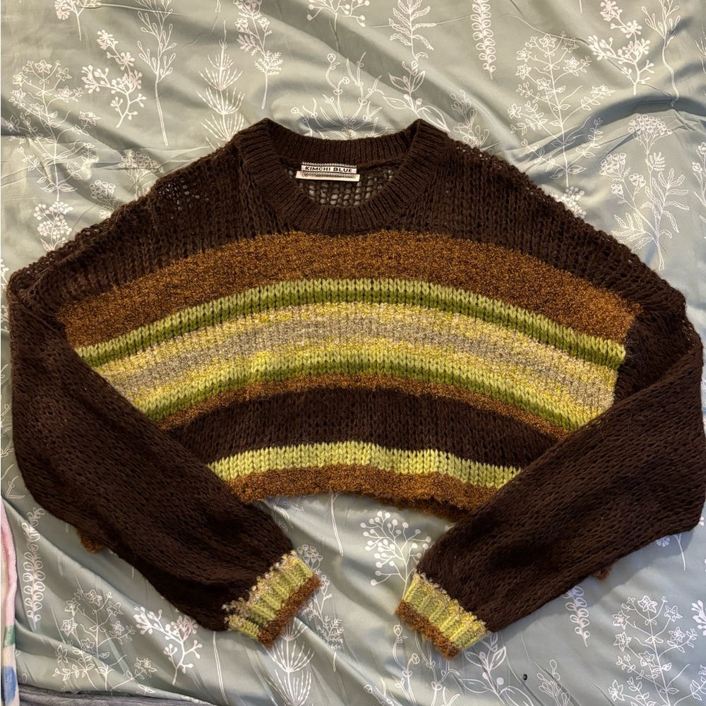 Cropped various knit sweater. Brand Urban Outfitters. Size L